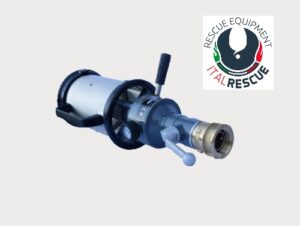 Combined low/medium expansion foam lance with 200 liter UNI45 gate valve